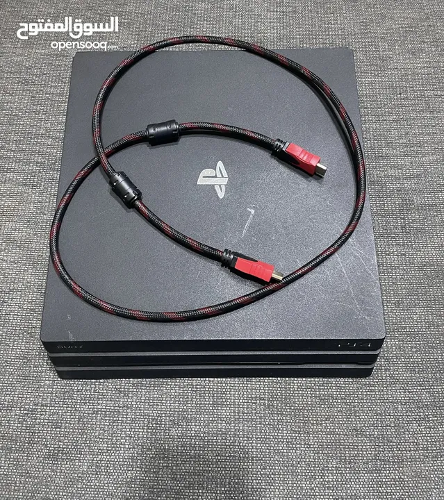 Playstation 4 Pro ( Ps4 Pro ) مع سلك HDMI