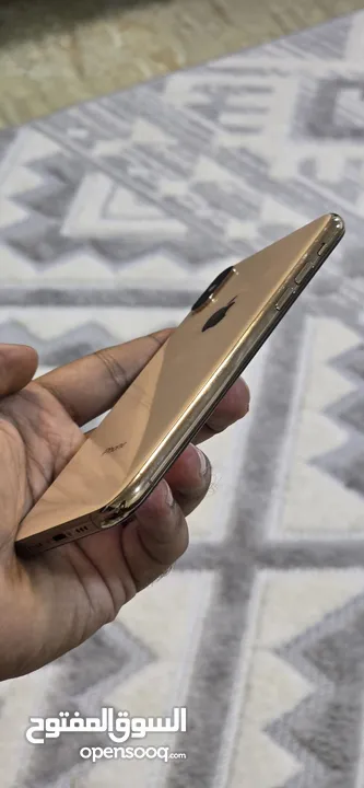 لمحبي IPhone XS لقطه لقطه ذهبية