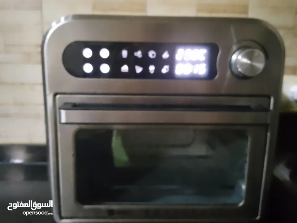 فرن كهربا صغير مستعمل في حاله ممتازه استعمال بسيط