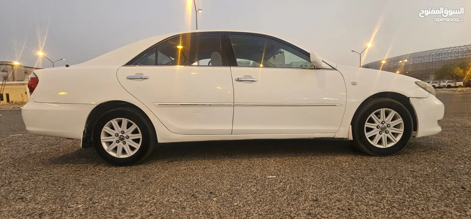 toyota camry 2005(2005 تيوته كامري)