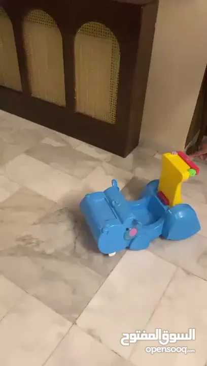 مشايه وسياره للاطفال ب 10دنانير
