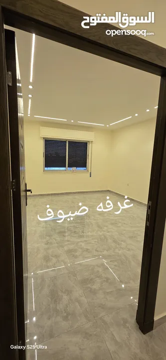 شقه فاخره للبيع الجاردنز
