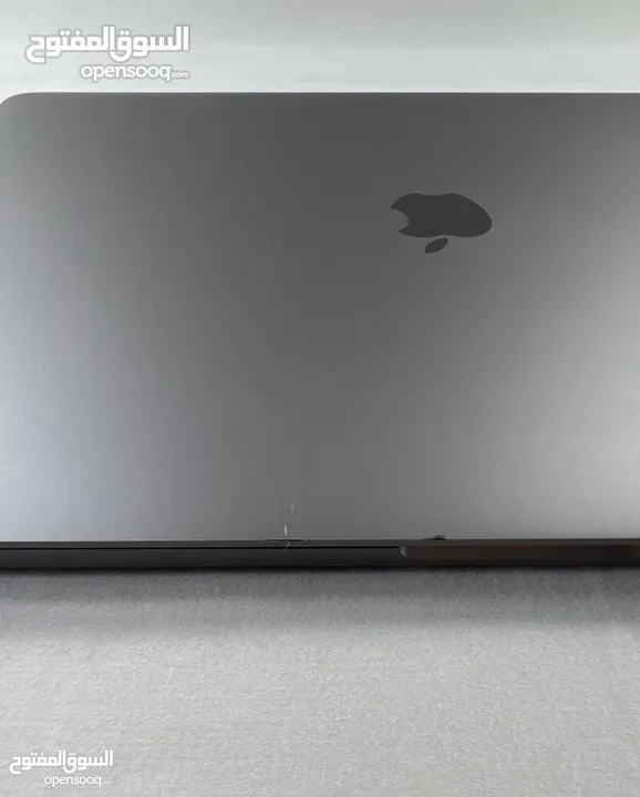 Macbook pro 16 inch  2019  Intel Core 17-9750H  16GB 512GB SSD