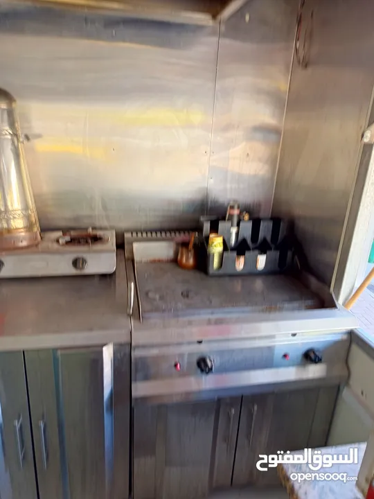 مطعم متنقل (FOOD TRUCK) للبيع