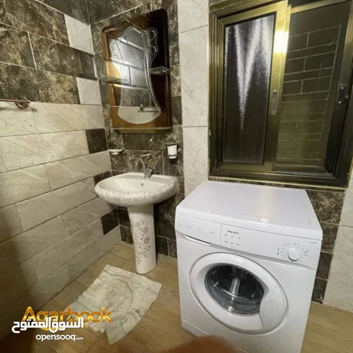 شقة مفروشة للايجار في عين منجد