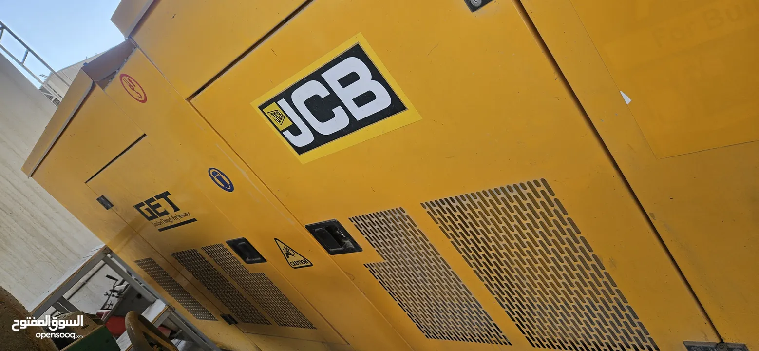 للبيع معدات بناء متنوعة . بوبكت . جنريترات . سكلات .جيكات و الى اخرى