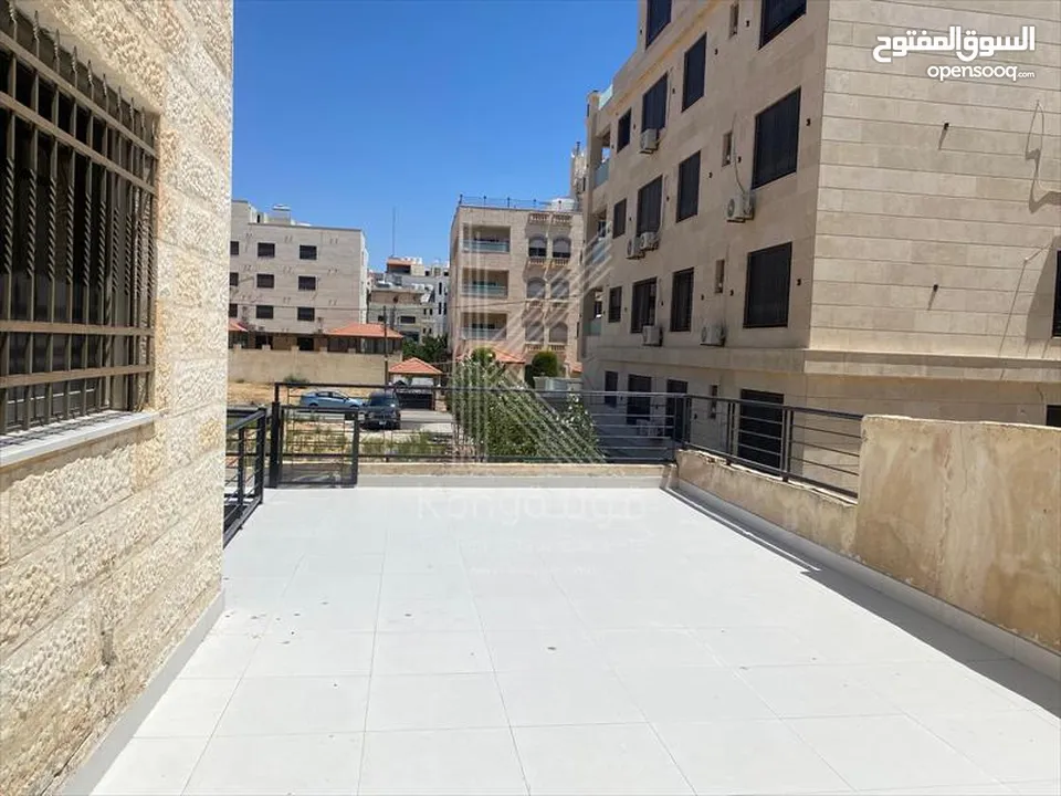 شقة مميزة للبيع في عمان - البنيات - طابق شبه أرضي