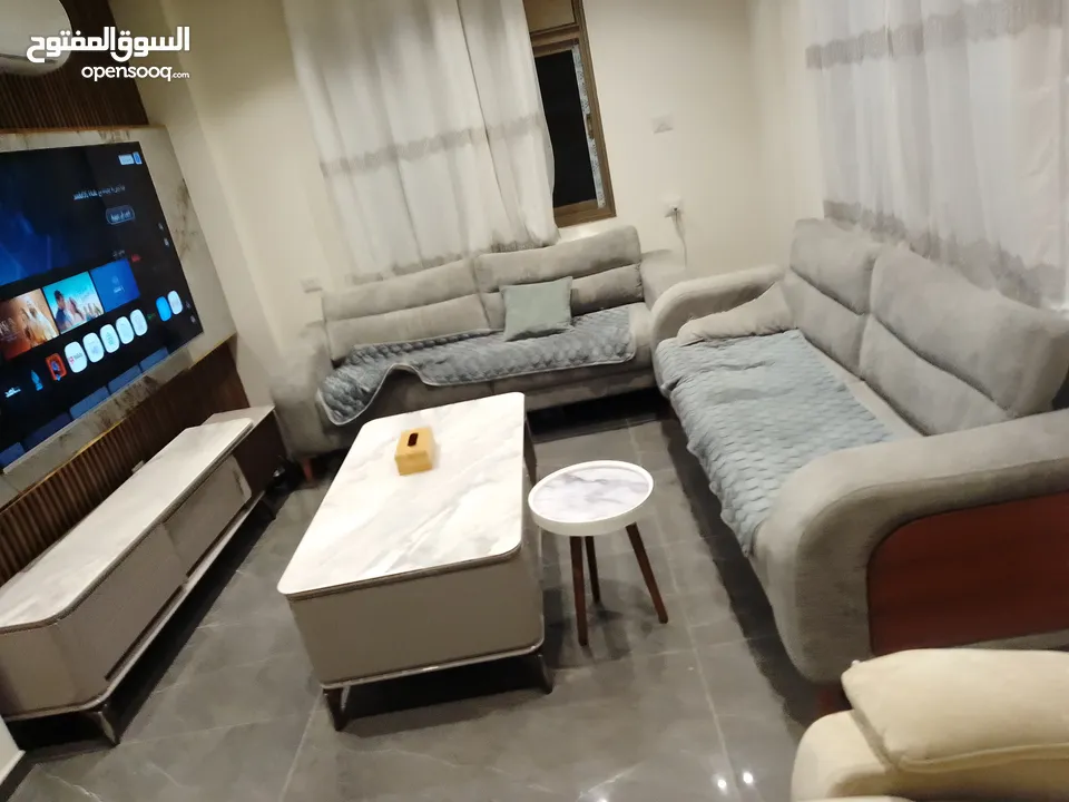 غرفه جلوس وضيوف فخمه من ابو صلاح استخدام شهرين بحاله الوكاله