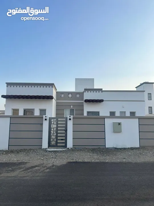 منزل جميل للبيع العامرات مدينة النهضة 7-1 بالقرب من الخدمات فرصة للشراء