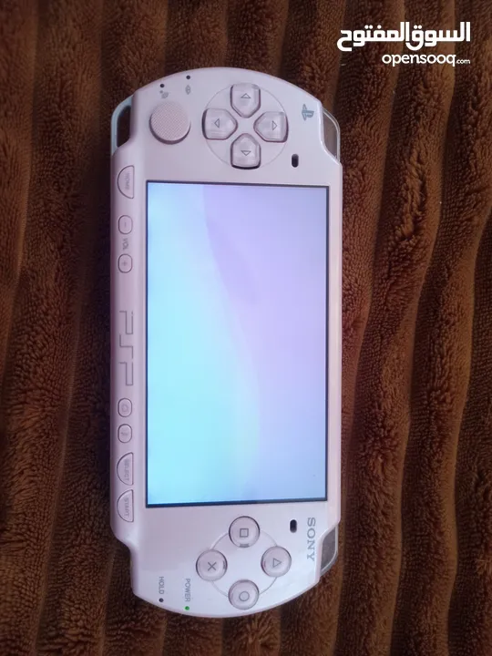 Psp portal لون زهري مع كامل أغراضها