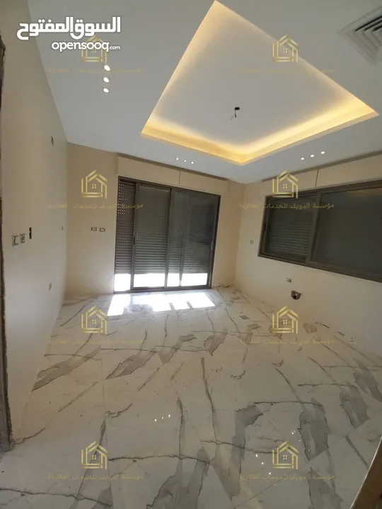 روف جديد لم يسكن مع ترسات بإطلالــــه بانوراما