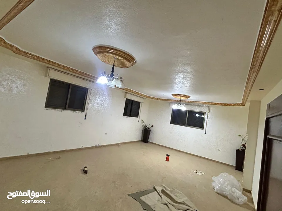 بيت مميز مع مزرعة بالقرب من المطار
