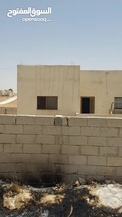 بيت للبيع بسعر مغري في الموقر_ المغاير