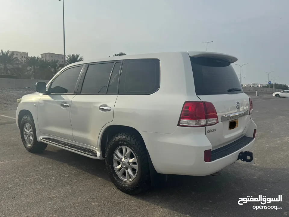 تويوتا لاند كروزر استيشن Toyota Land Cruiser GXR