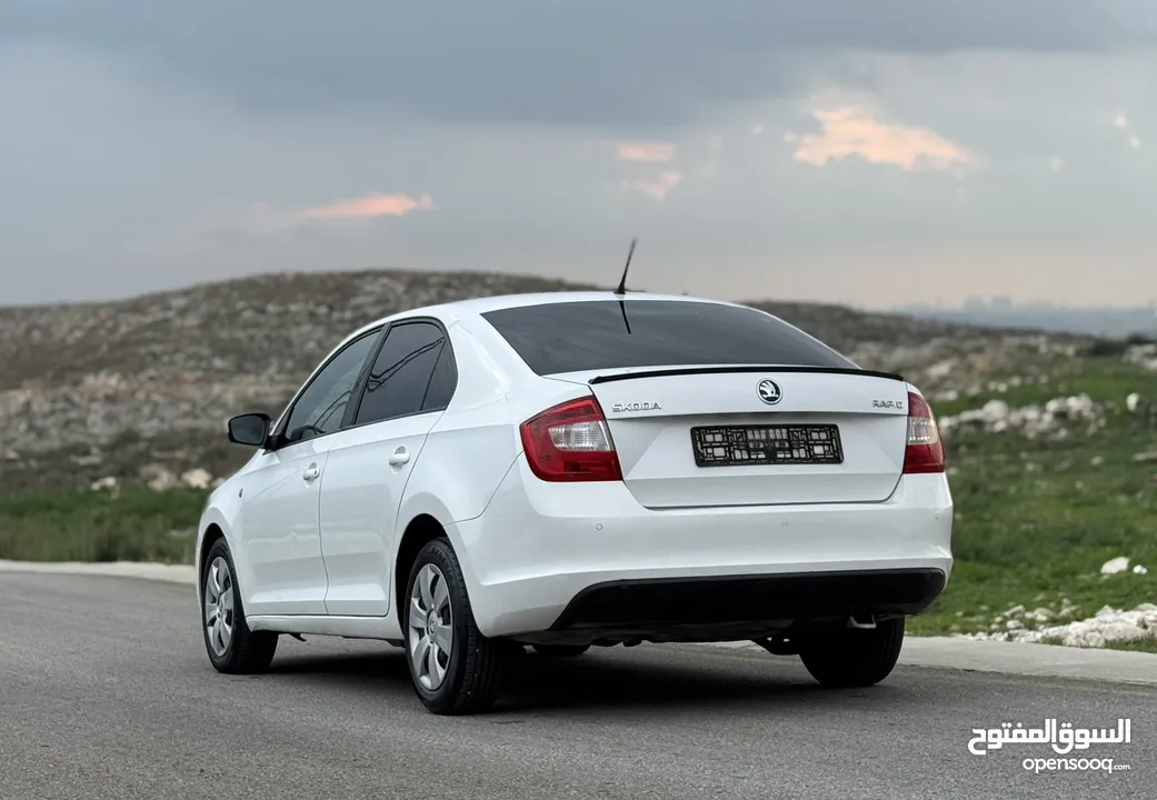 سكودا رابيد موديل 2015 ديزل اصل برايفت يد ثانية محرك 1600 جير عادي