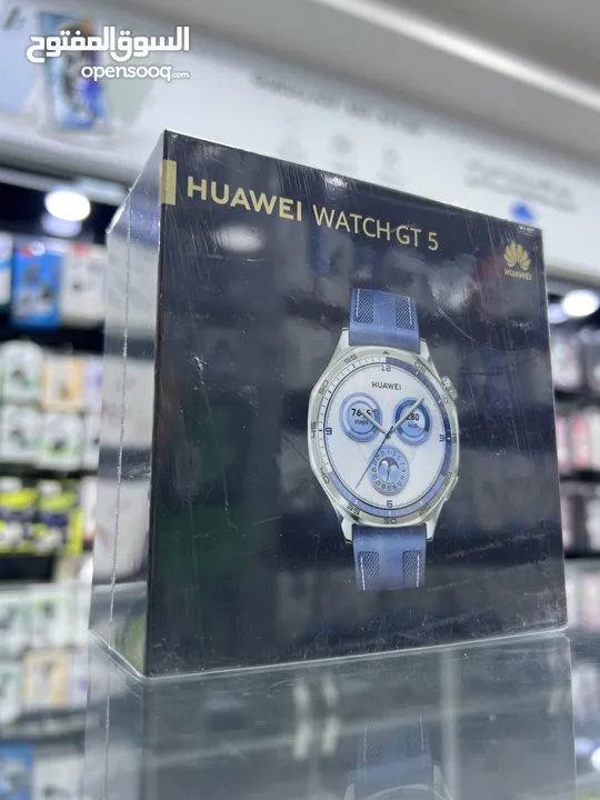 Huawei GT5 (blue 46mm) ساعة هواوي جيتي 5 باللون الازرق المميز جدا (شصي سلفر / كستك ازرق ) جديدة