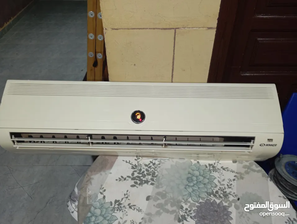 مكيف 2طن بحالة جيدة جدا للبيع