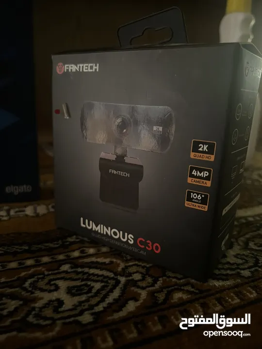 للبيع بسعر مغري 75 دينار فقط. ‎  قطعة البث المباشر Elgato HD 60s كاميرا  Fantech LUMINOUS C30