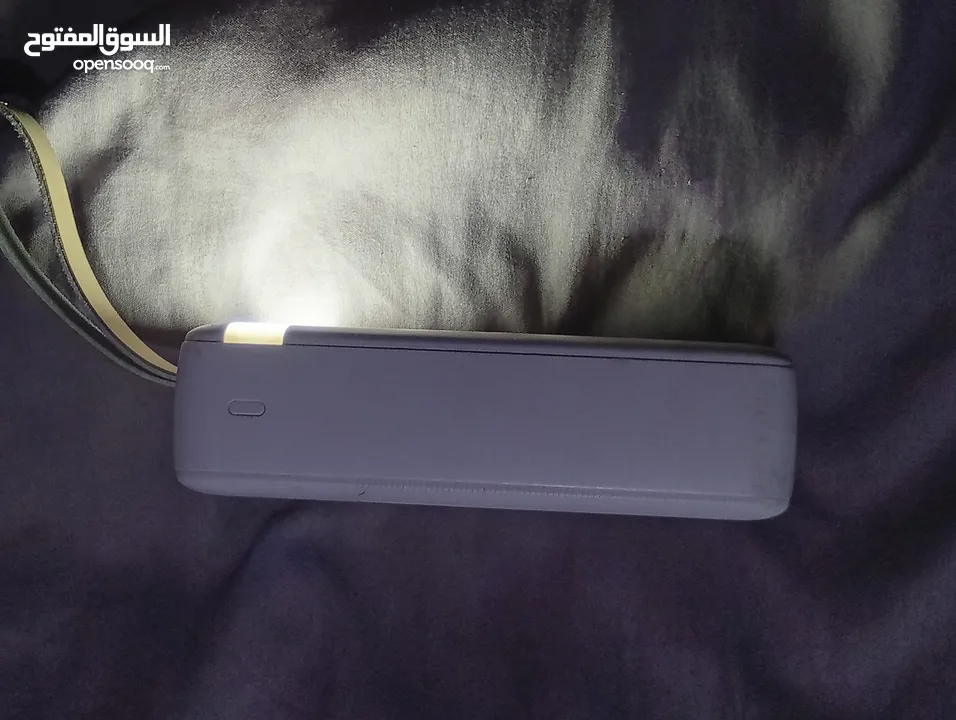 برو بانك  شغال 100٪ بشحن تلفون 10مرات