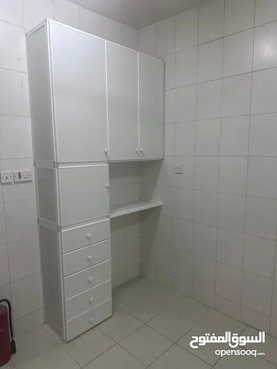 شقة للايجار في الغبرة الشمالية Flat for rent in Al-Ghubrah