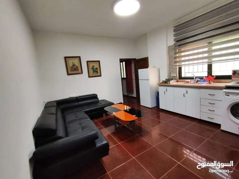 استديو مفروش للإيجار في عين مصباح قرب وسط البلد 2200 شيقل