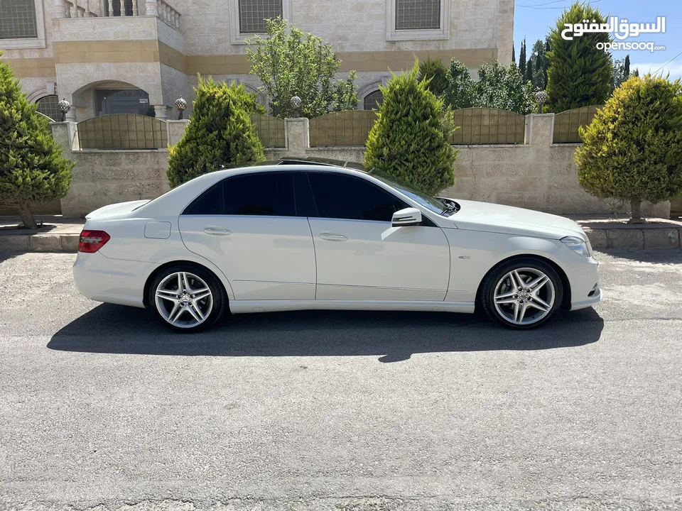 مرسيدس E200 كرت ابيض بنوراما فل كامل موصفات خاصه قابل للبدل