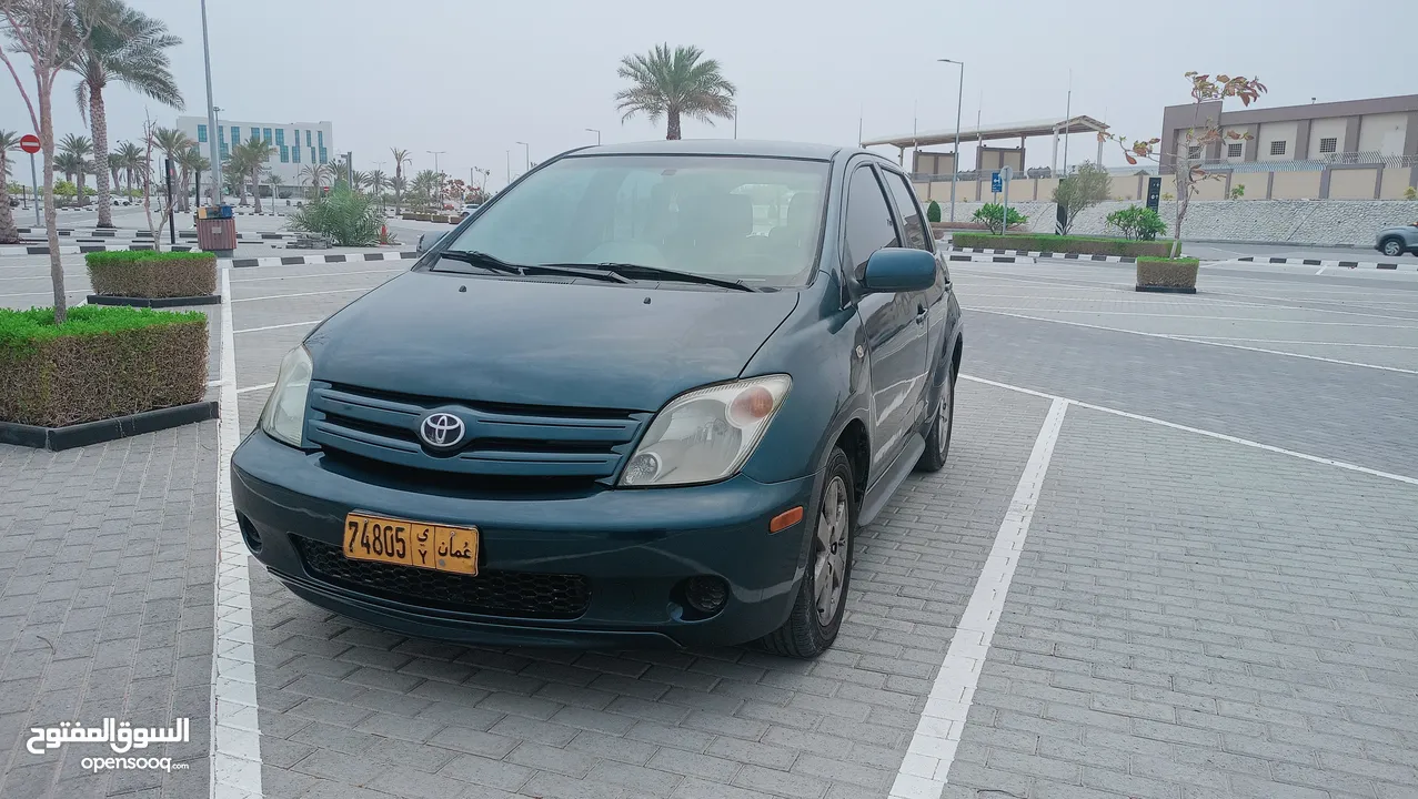 toyota xa 2004