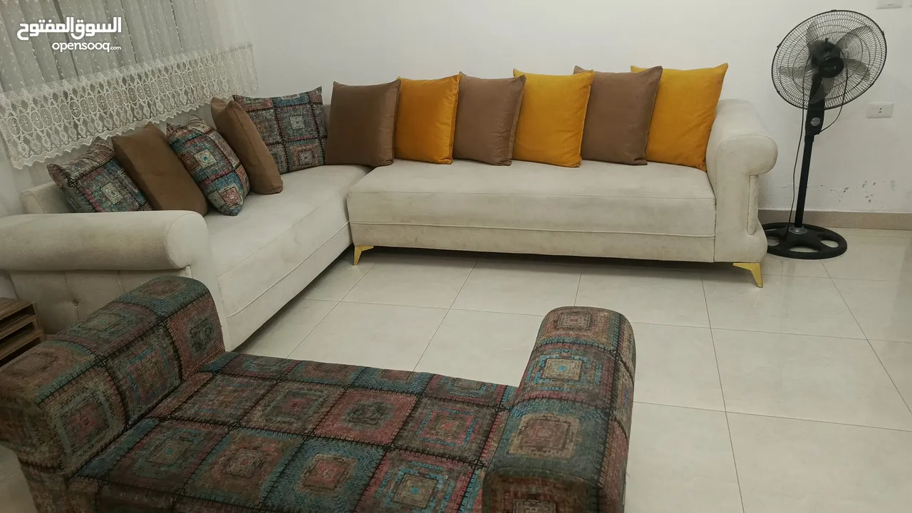 طقم كنب. كورنر للبيع بحاله جيده