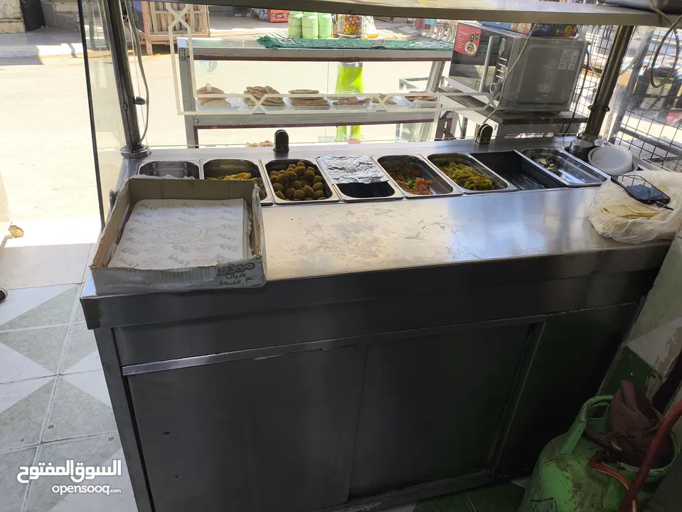 عدة مطعم كامله للبيع