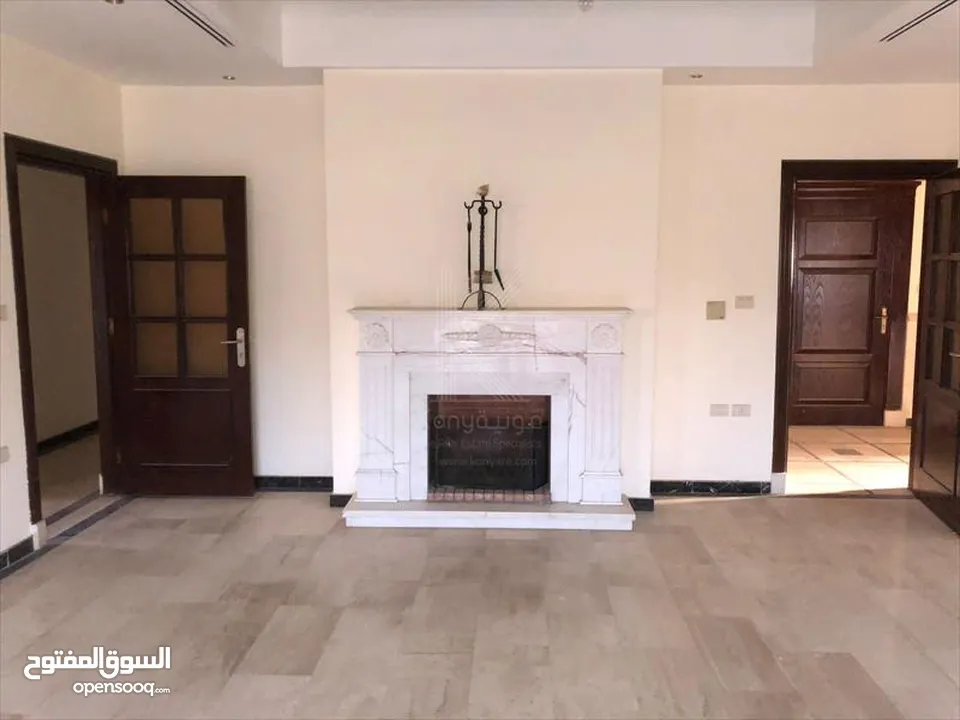 شقة مميزة للبيع في عبدون - طابق أرضي