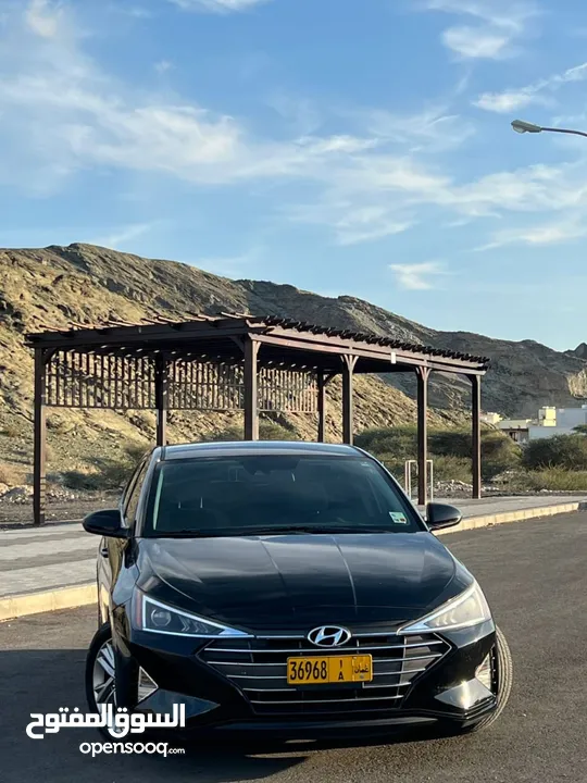 Hyundai Elantra SE 2.0 2019 model