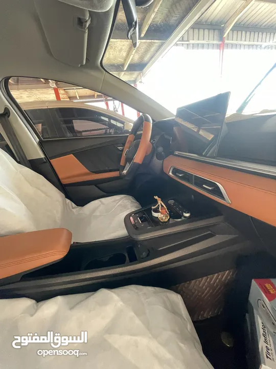 E2 2021  لكجري اعلى صنف بطاريه  فحص 95٪؜  ممشى فعلي بطاريه كبيره 405 كيلو  كرت ابيض