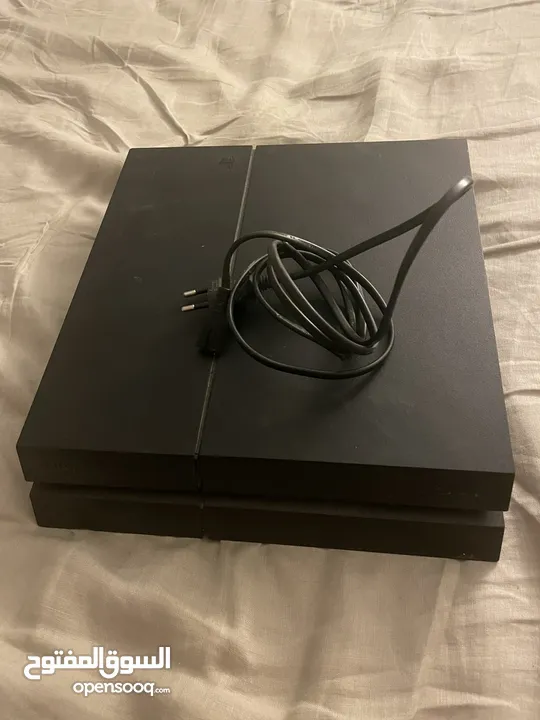 Ps4 fat للبيع حالت وكالة
