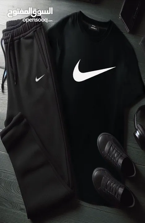 ترنج صيفي علامه Nike كبيره