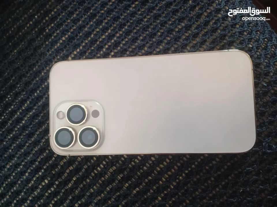 الجهاز ولا شخط iPhone 13 pro للبيع او للبدل