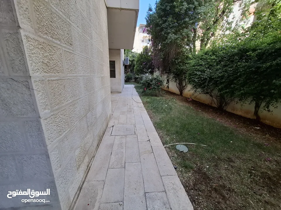 شقة شبه مفروشة للإيجار  ( Property 42944 )-174869814