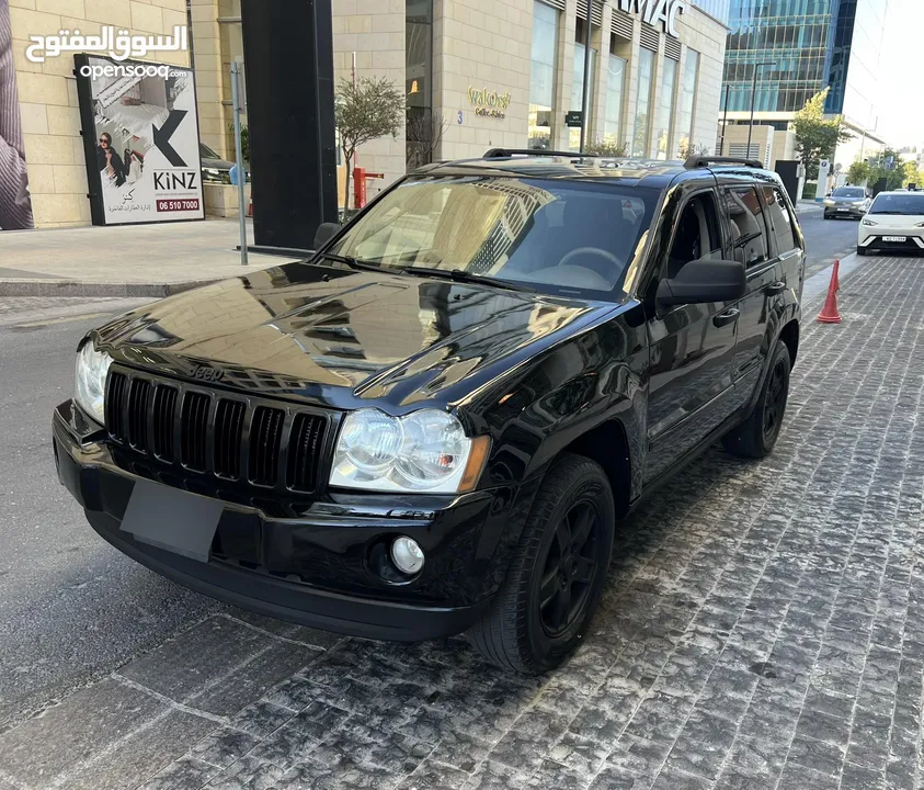 جيب جراند شيروكي موديل 2005  ‎ بحالة ممتازة / فل كامل Black Edition