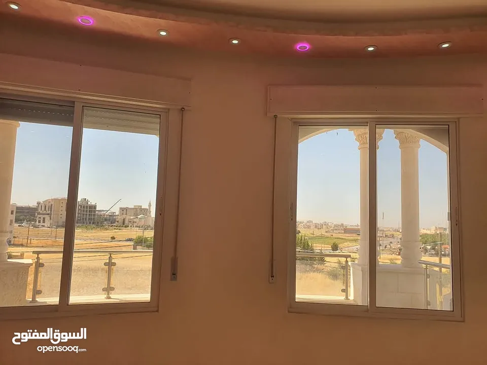 شقة ضمن فيلا طابق ثاني للايجار اربد
