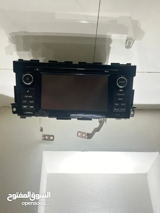 شاشة نيسان التيما الحجم الكبير من وكالة عمان للبيع  screen for Nissan altima