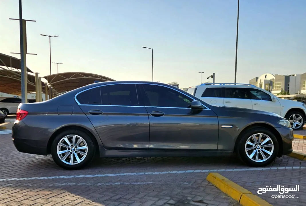 2014 BMW 520i / Gcc Specs / Mid Option / 165,000 km driven / Excellent condition