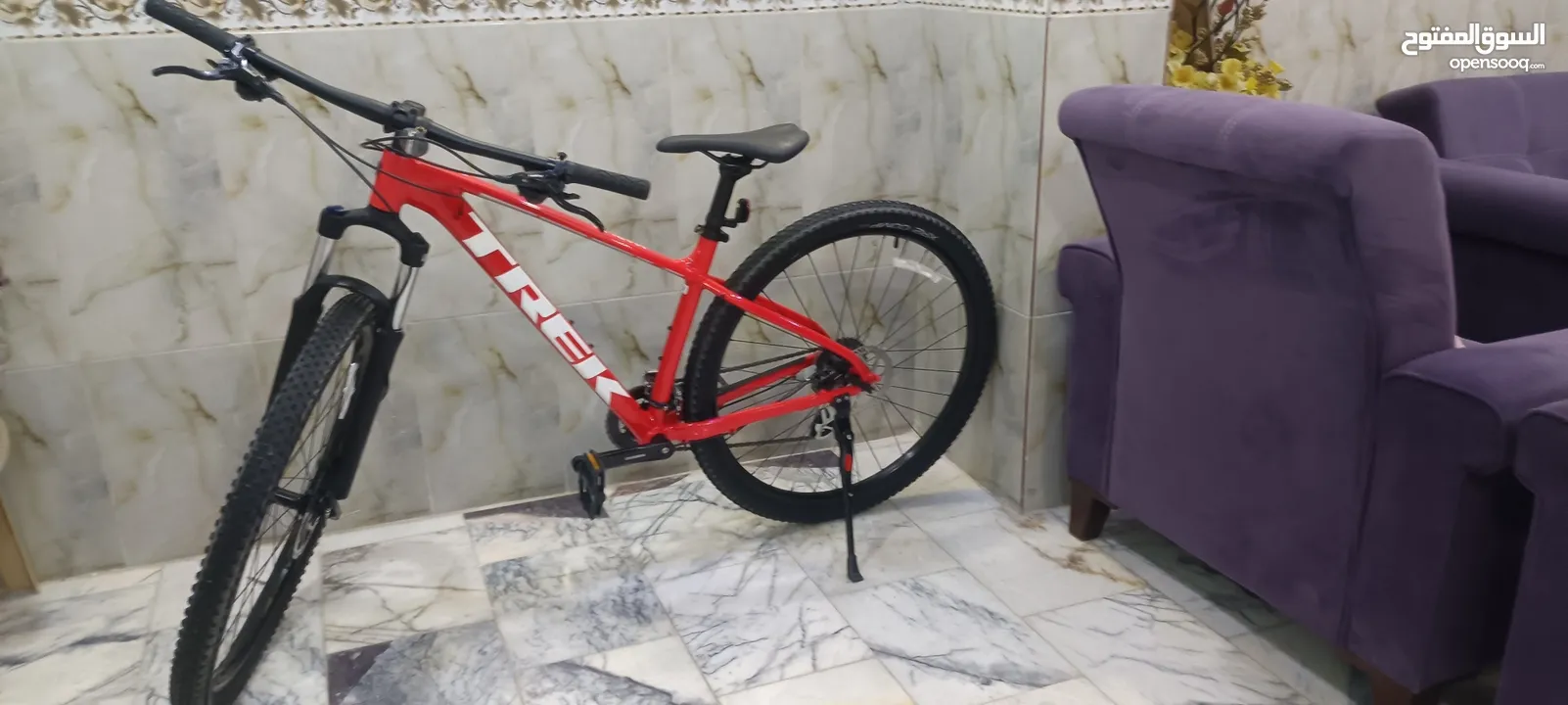 دراجة هوائية نوع ترك منشأ ?? كمبوديا  لون أحمر