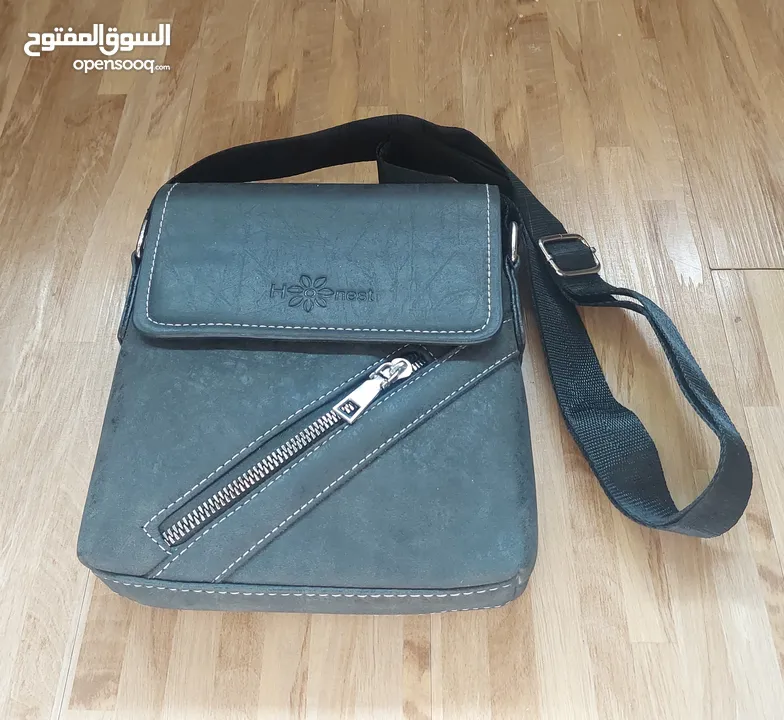 شنطة يد او شنطة كتف