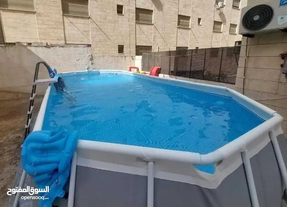 مسبح انتكس الامريكي العملاق بسعر خيالي
