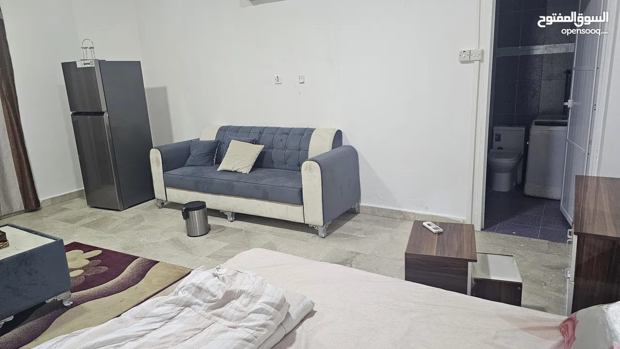 استوديو  وغرف وصالة   studio and 1BHK and apartments