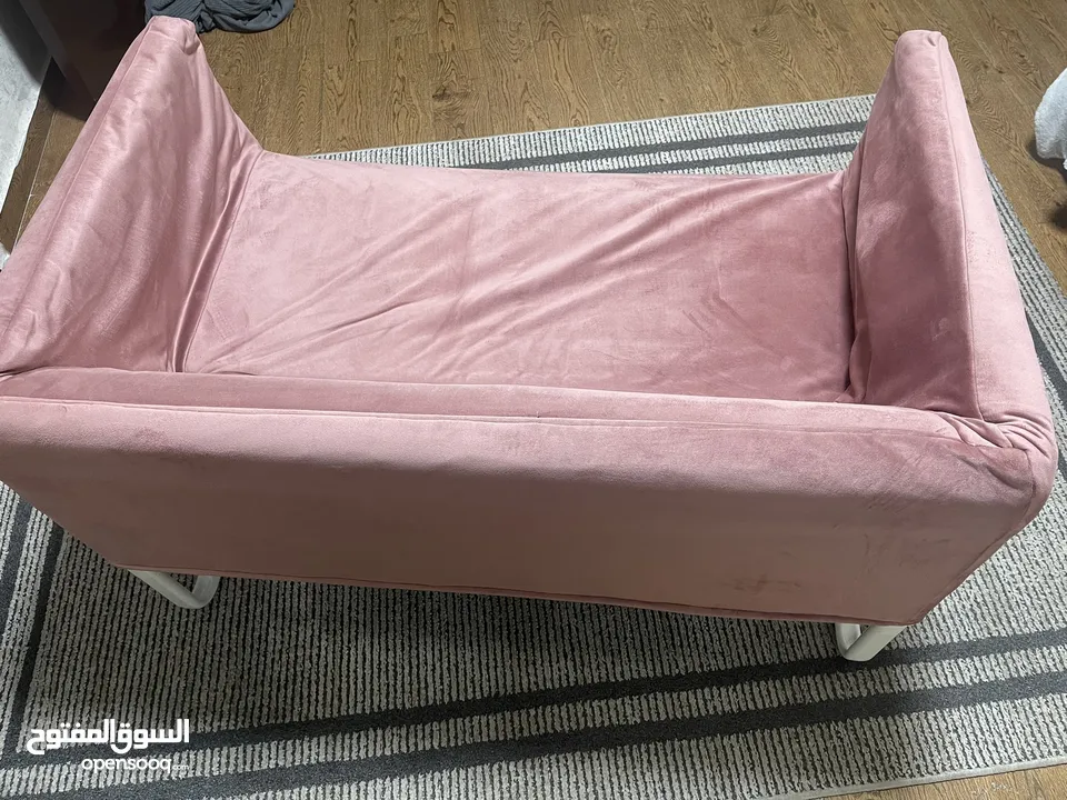 صوفا مقعدين ايكيا (Ikea 2 Seater Sofa) مستعملة للبيع