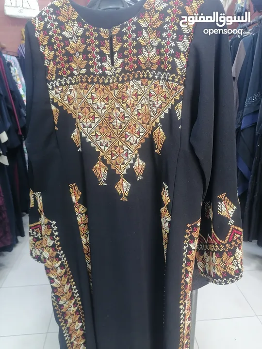 ثوب فلاحي تطريز يدوي