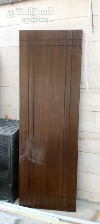 ابواب خشبيه داخليه و خارجيه بتصاميم حديثه وفاخره وعصريه جميع الانواع دهان  او تلبيس pvc  وقشره بلوط