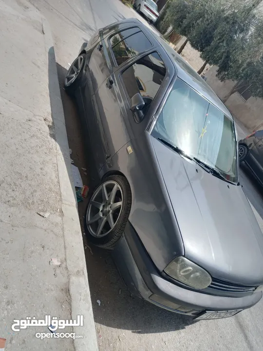 جولف mk3  موديل 1995 لون سكني