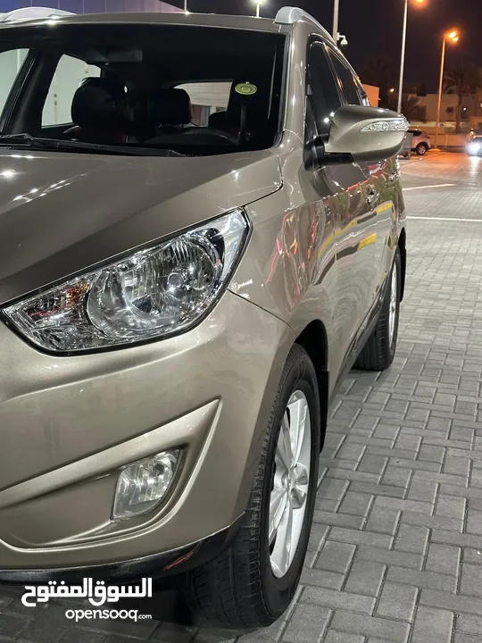 Hyundai Tucson 2.0 MODEL 2013 single onwer