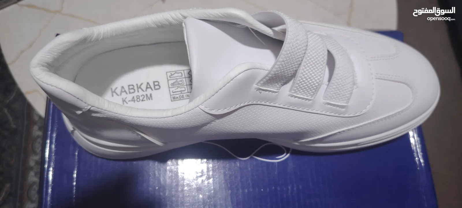 حذاء sizE 43